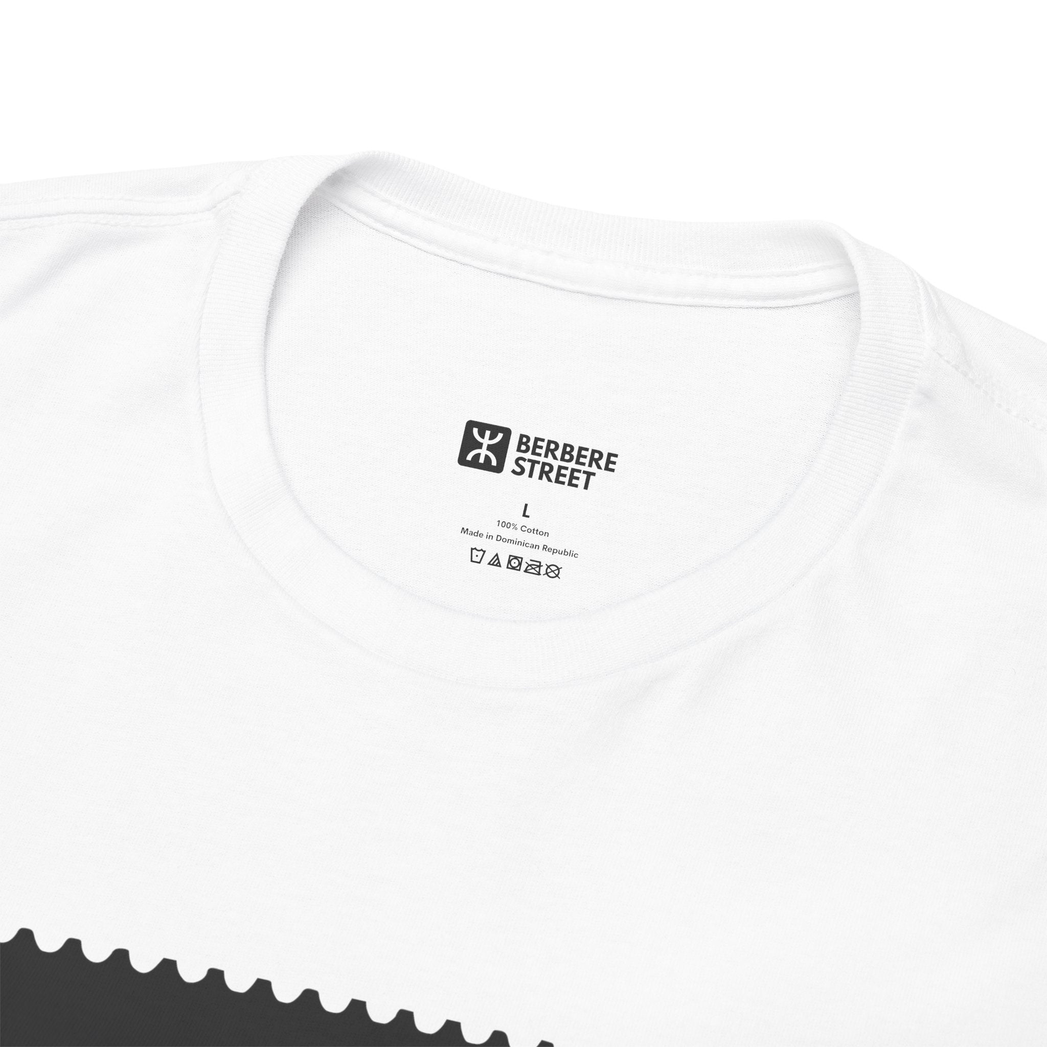 T-shirt Matoub Lounès – Portrait “Rebelle” en Design Timbre Vintage