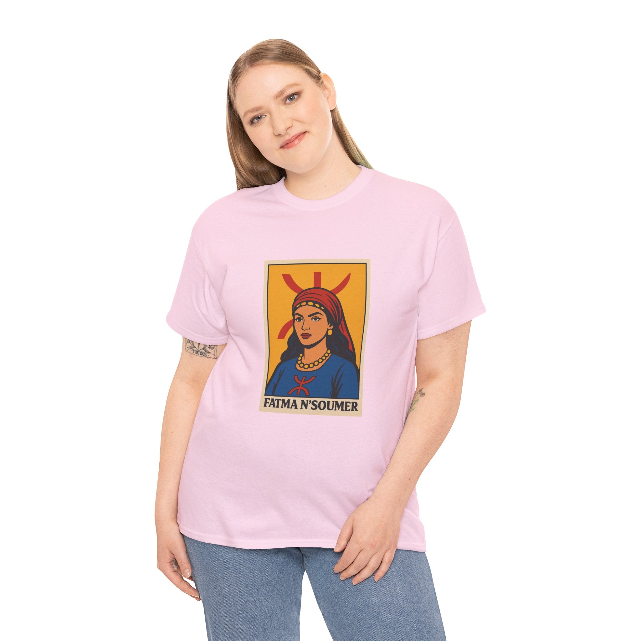 T-shirt Fatma N’soumer Pop Art – Symbole Amazigh ⵣ (Yaz)