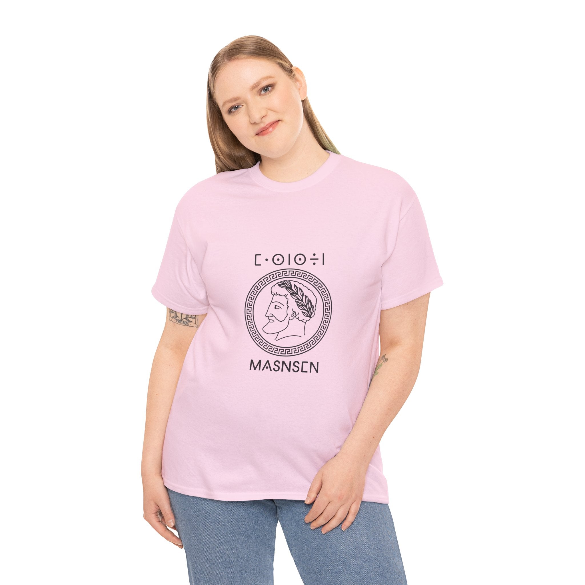 T-shirt Massinissa (Masnsen) – Roi Amazigh en Latin & Tifinagh