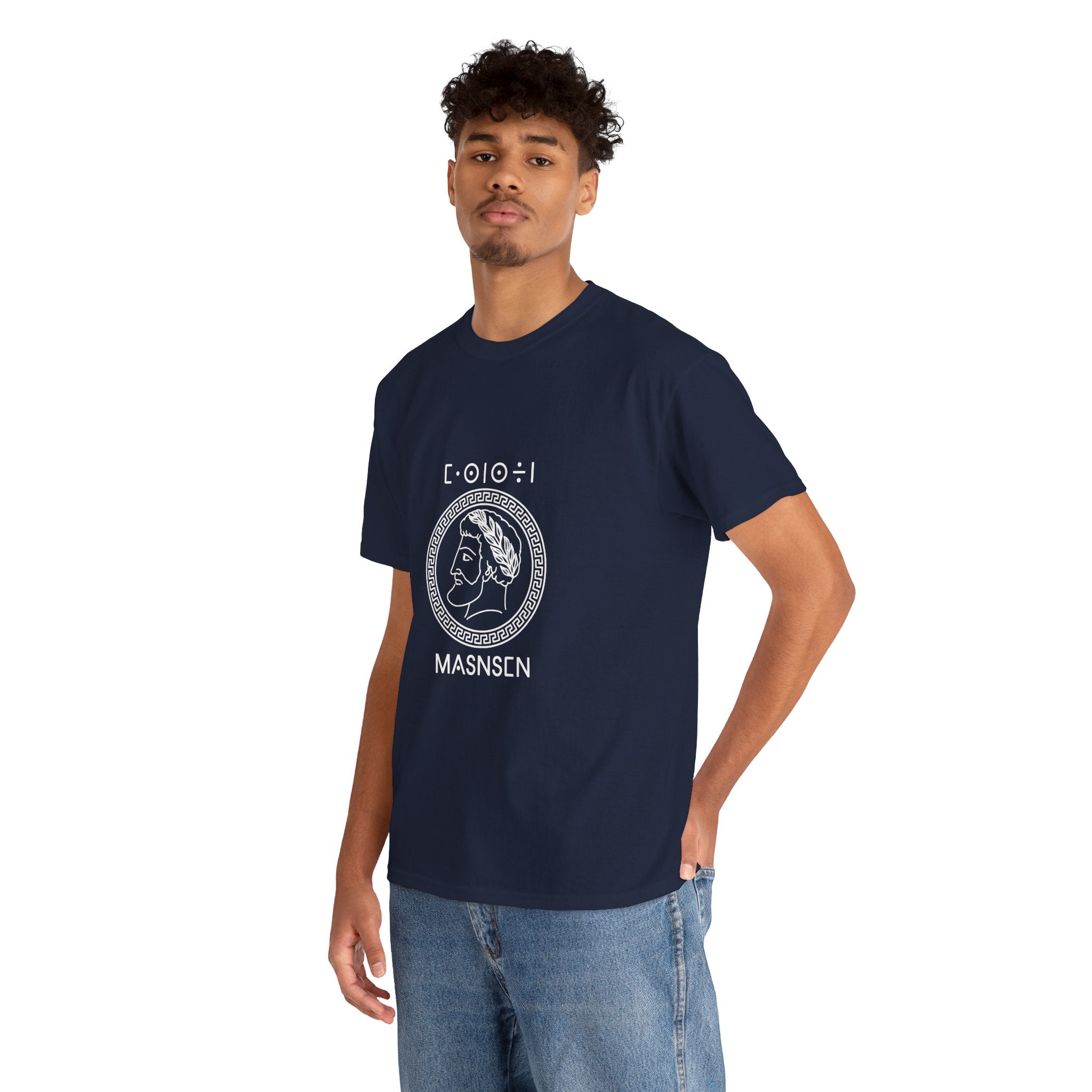 T-shirt Massinissa (Masnsen) – Roi Amazigh en Latin & Tifinagh