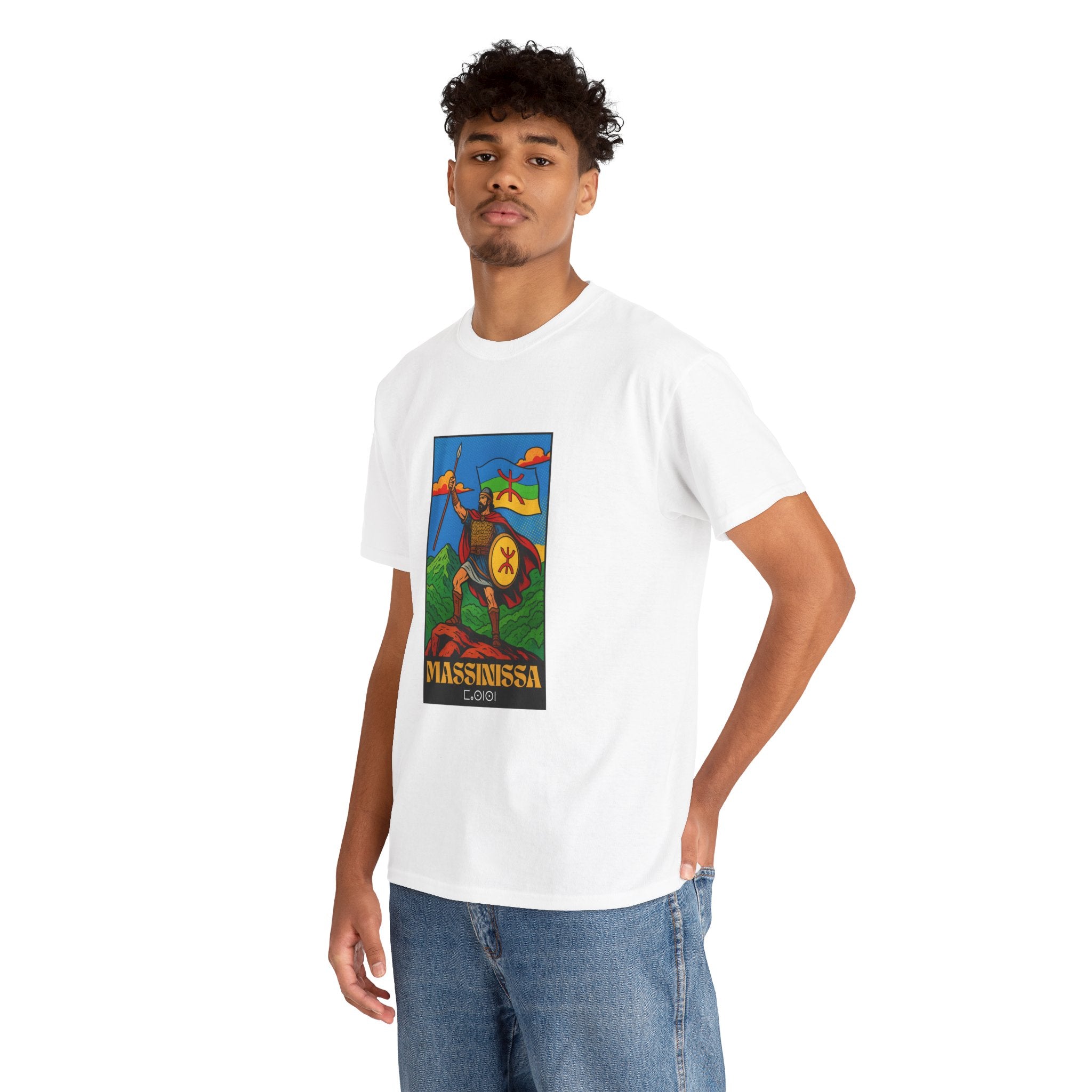 T-shirt Massinissa dans les Montagnes Kabyles – Histoire et Fierté