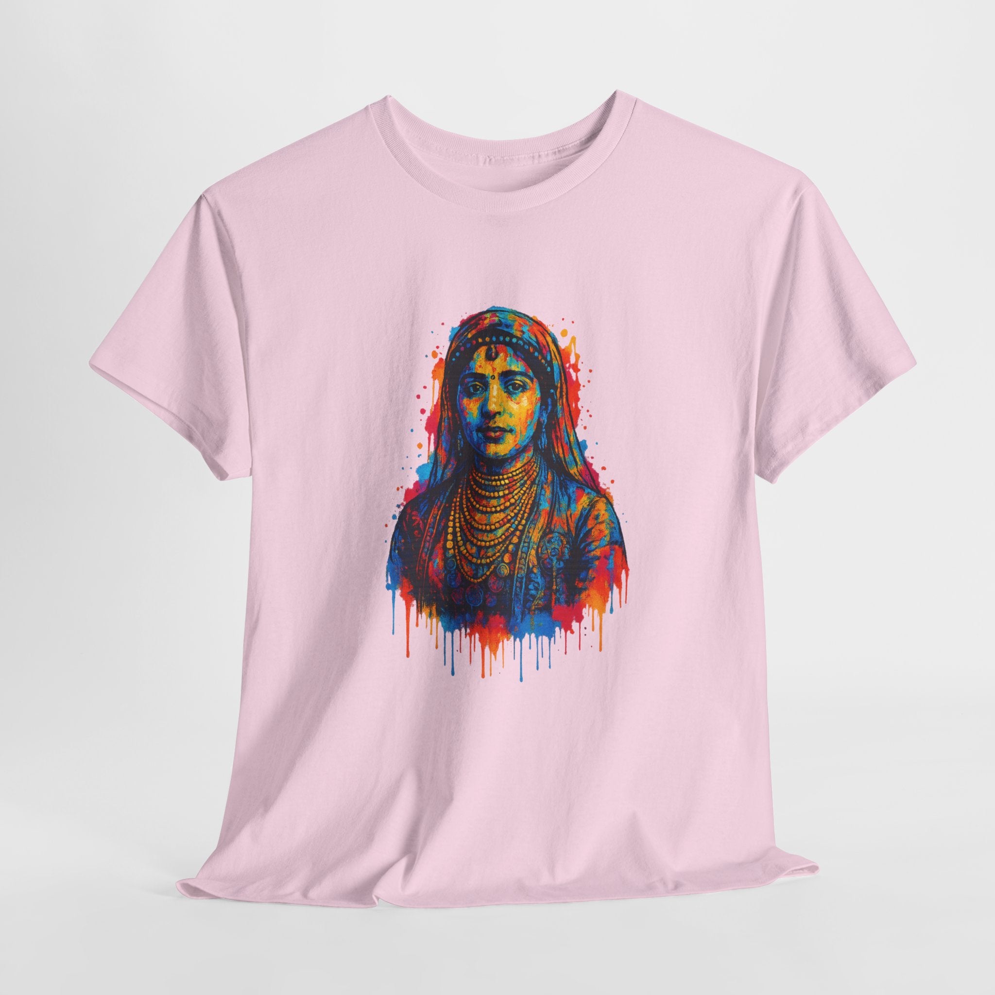 T-shirt Lalla Fatma N’Soumer – Portrait Graffiti Street Art Kabyle