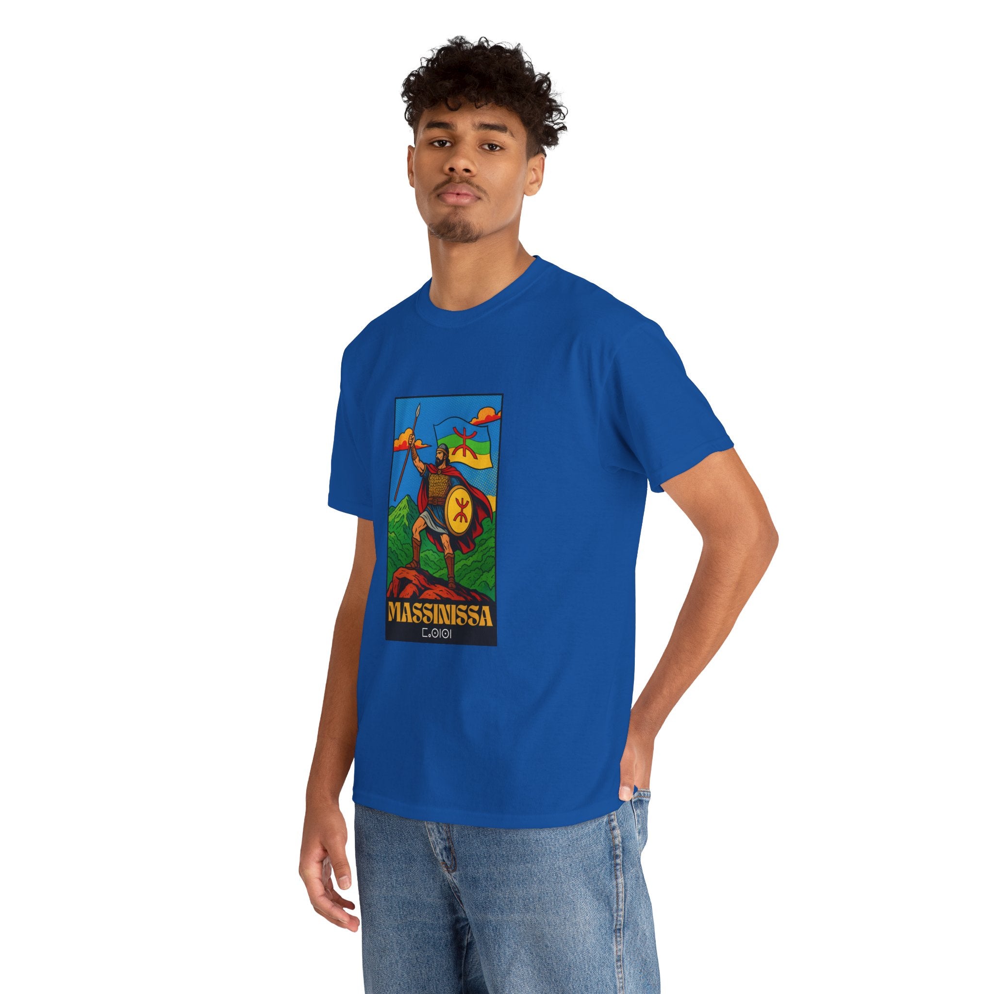 T-shirt Massinissa dans les Montagnes Kabyles – Histoire et Fierté
