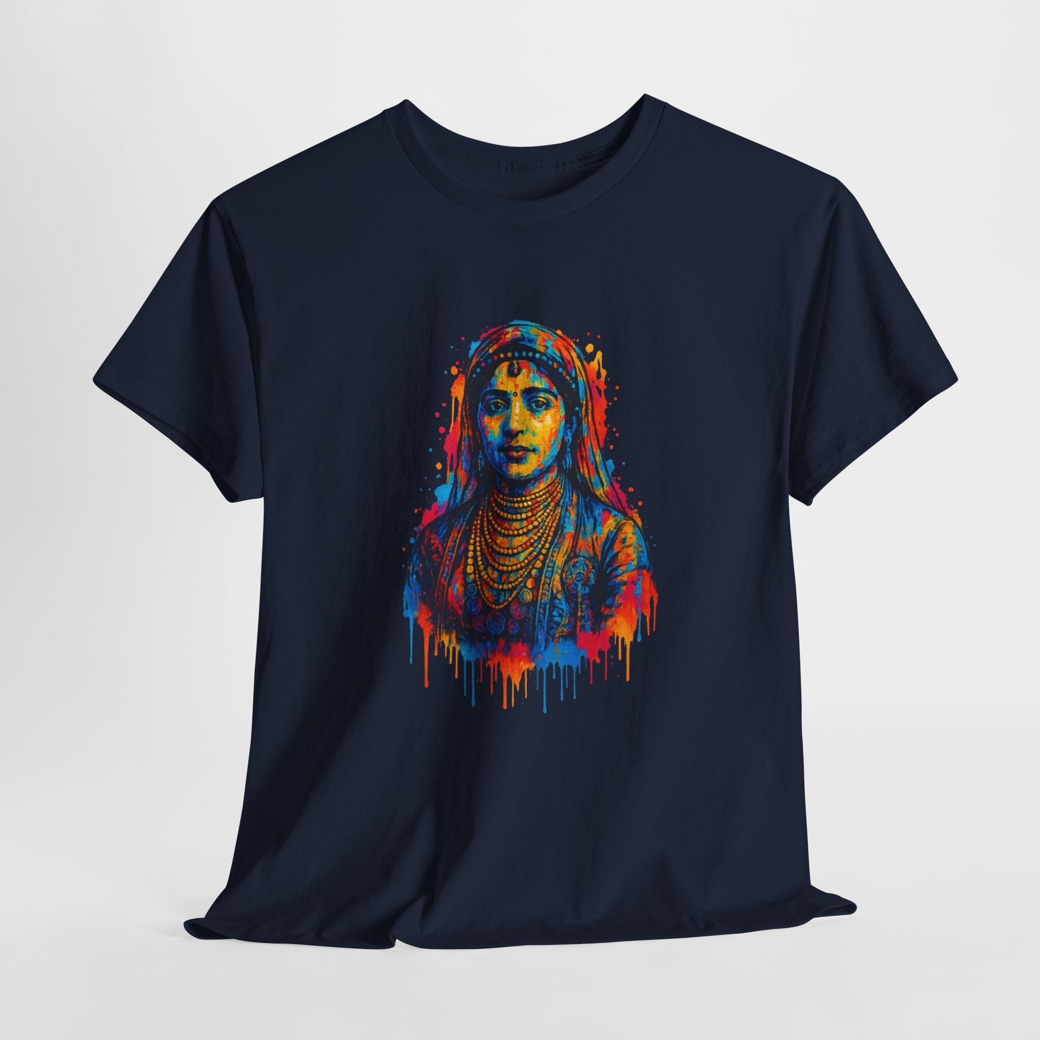 T-shirt Lalla Fatma N’Soumer – Portrait Graffiti Street Art Kabyle