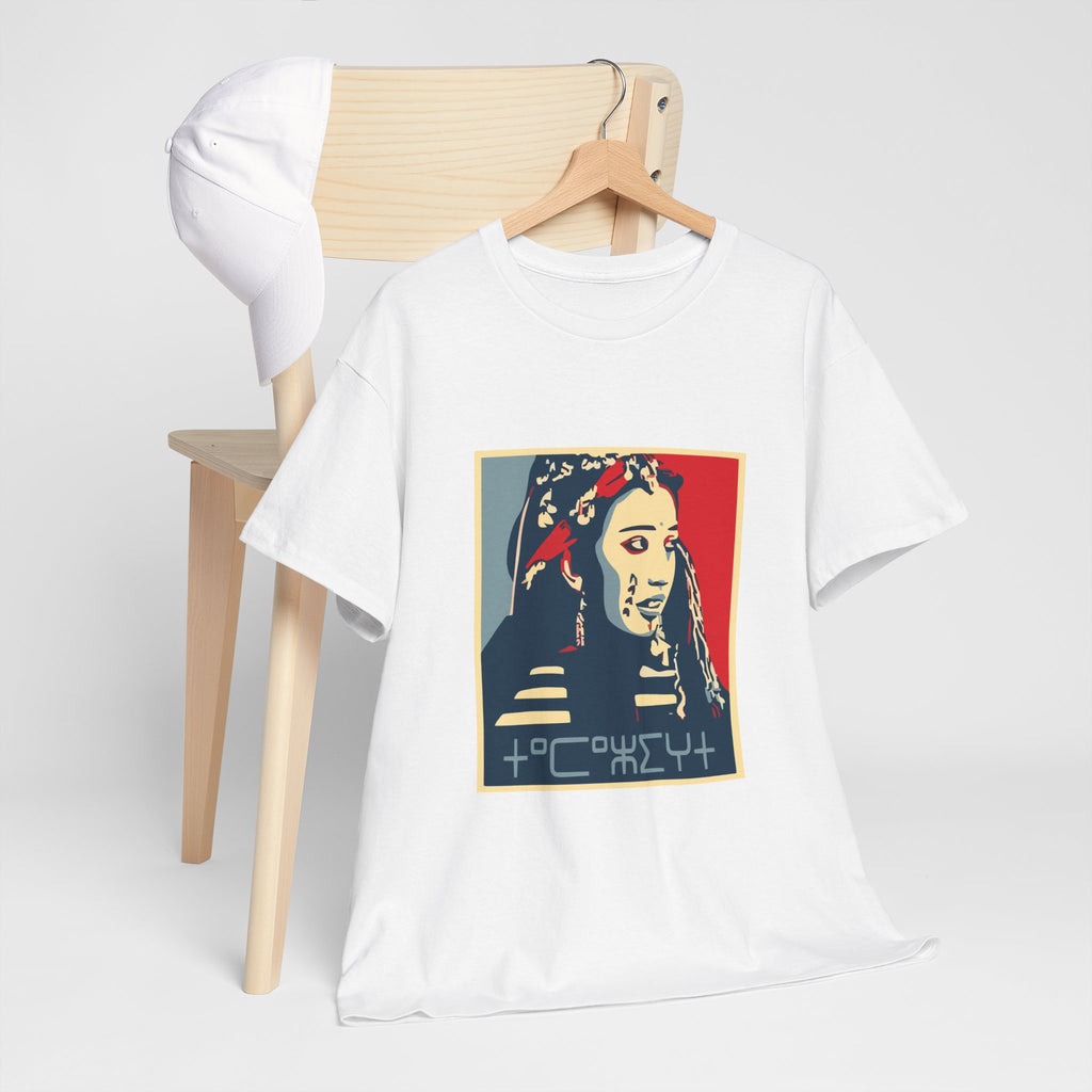 T-shirt Culture Amazighe – Portrait Pop Art d’une Femme Berbère